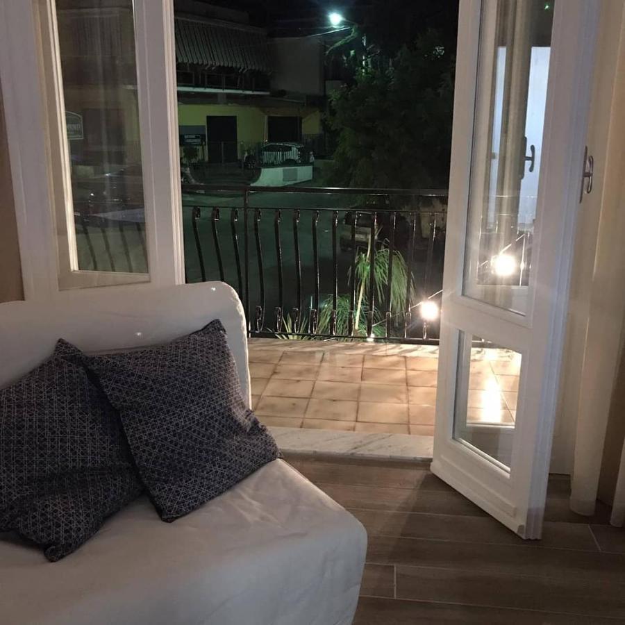 Bed and Breakfast Relais Al Borgo Somma Vesuviana Exterior foto